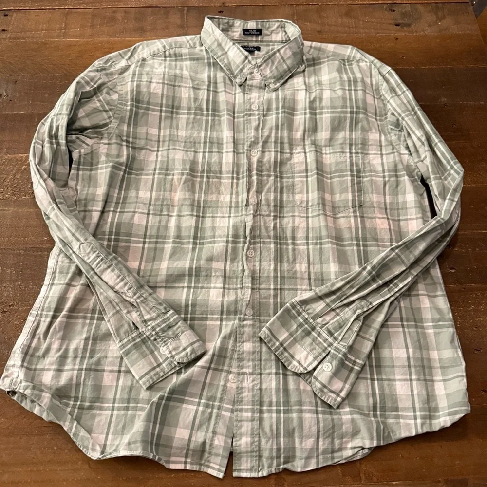 J. Crew Men's Light Green Plaid Button Down Shirt